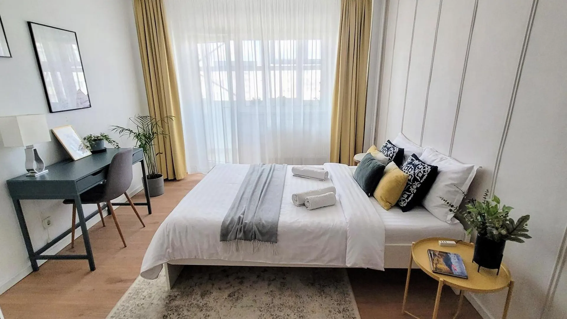 Cozy City Retreat, Obor Market & Metro Bucharest 0*,  Romania