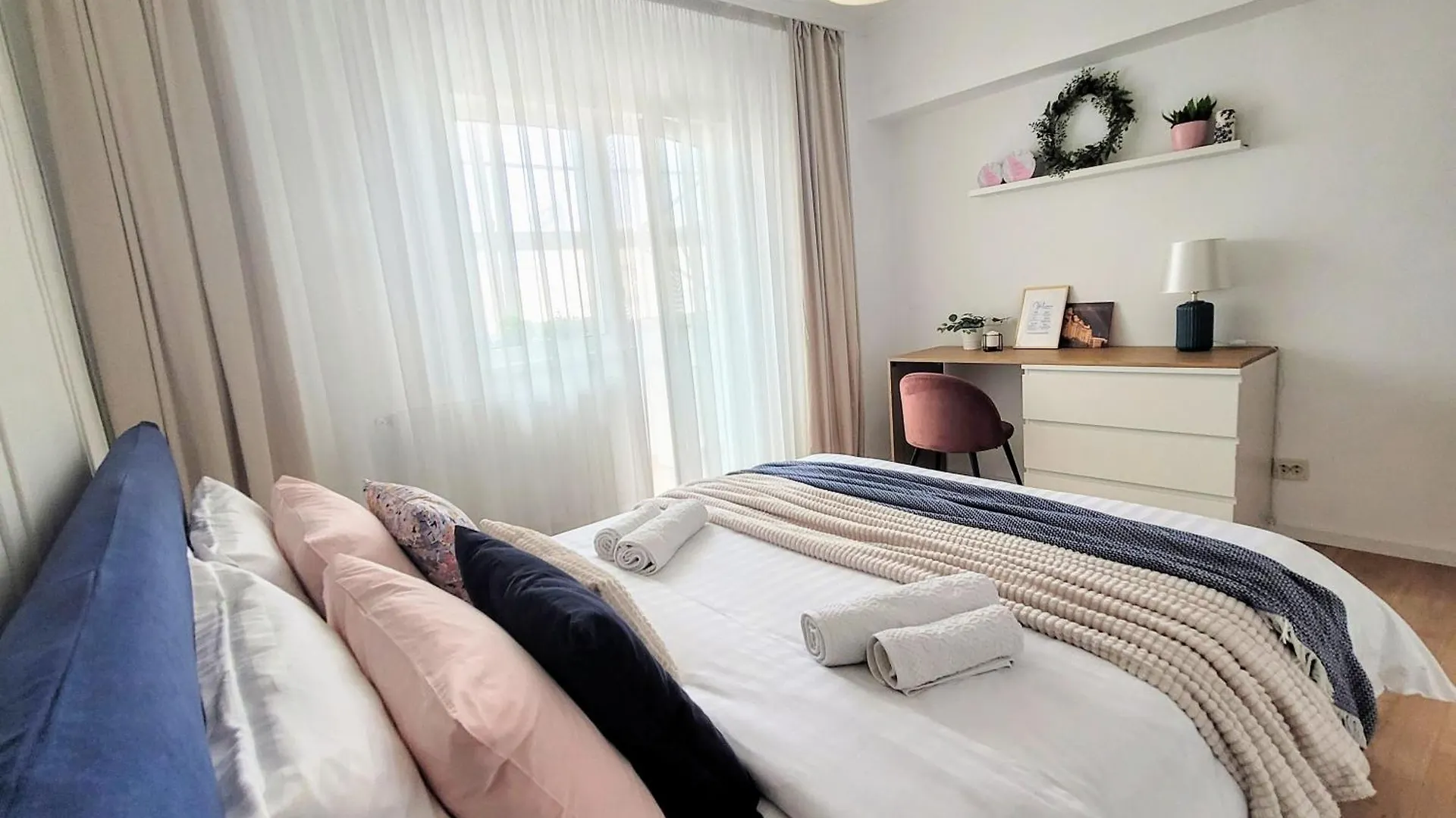 Cozy City Retreat, Obor Market & Metro Bucharest Apartment