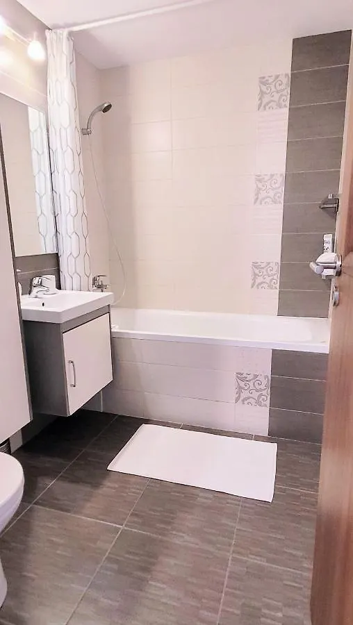 Cozy City Retreat, Obor Market & Metro Bucharest